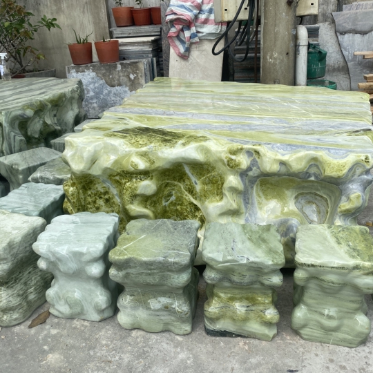 Bàn ghế đá khối 04