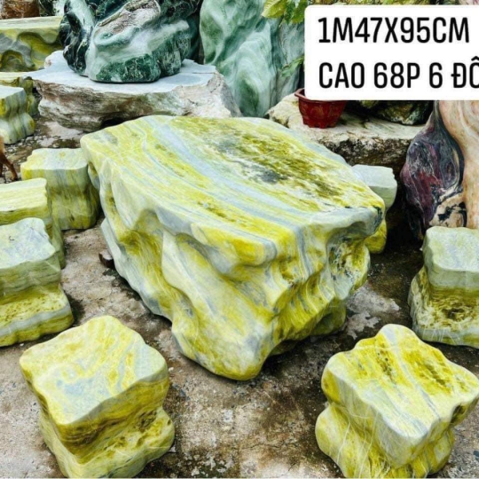 Bàn ghế đá khối 03