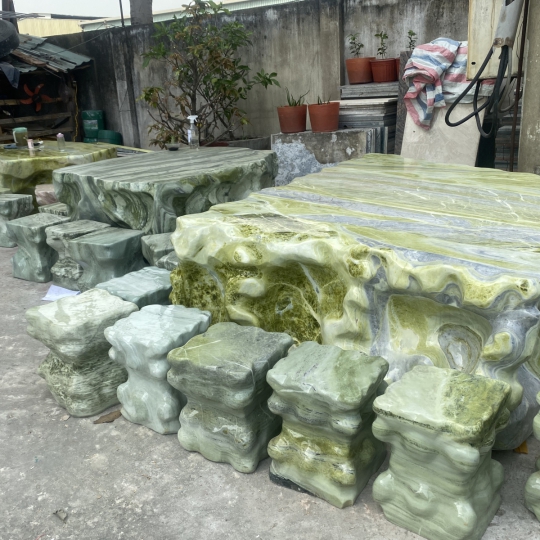 Bàn ghế đá khối 04